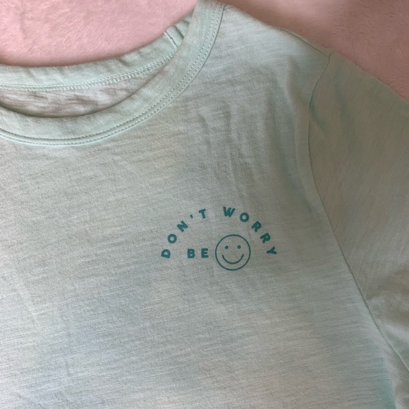 Old Navy Don’t worry Be Happy Women’s Cotton Light Aqua Blue Green Top - Picture 1 of 8